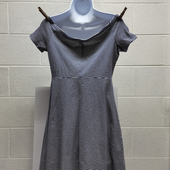 Old Navy Off Shoulder Blue and White Striped Dress - Picture 3 of 9